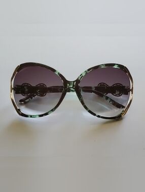 Stylish Retro Green Sunglasses